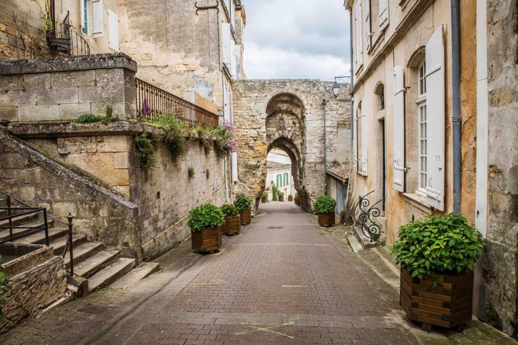Bourg Superbe Appart Avec Vue Magnifique Экстерьер фото